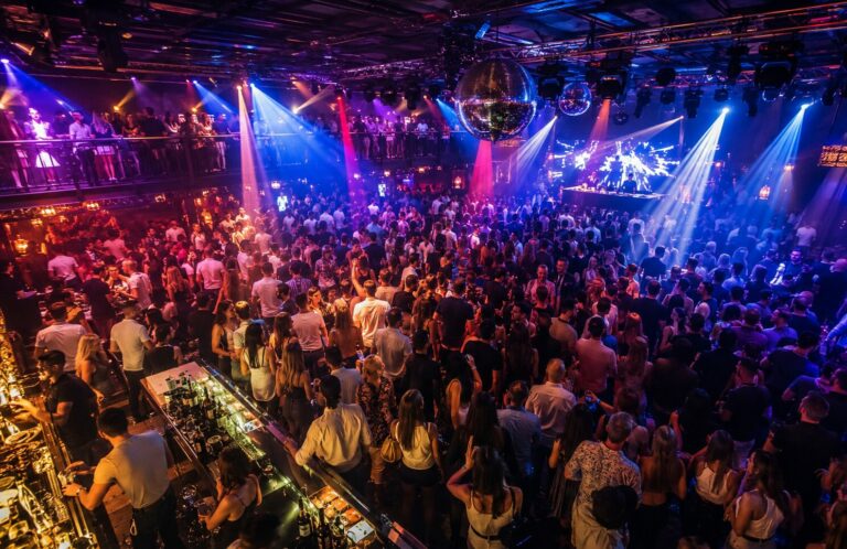 Swingers nightlife Europe, popular lifestyle clubs